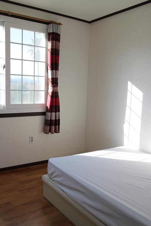 Healing House Villa Сеогвипо Екстериор снимка